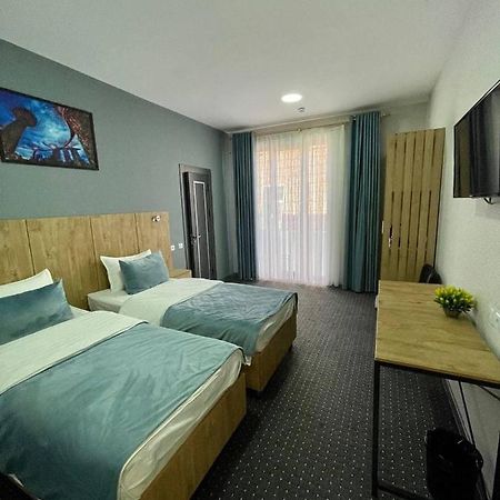 Bobur Hotel Tashkent Ngoại thất bức ảnh