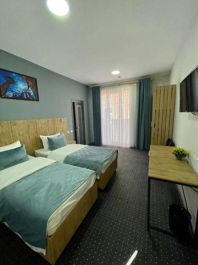 Bobur Hotel Tashkent Ngoại thất bức ảnh