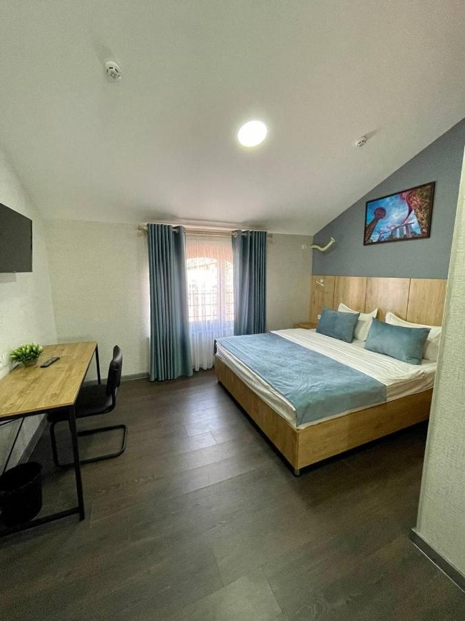 Bobur Hotel Tashkent Ngoại thất bức ảnh