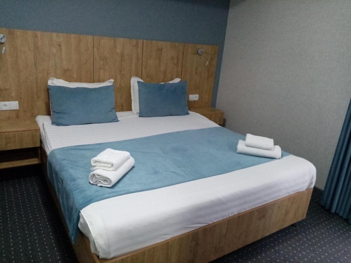 Bobur Hotel Tashkent Ngoại thất bức ảnh
