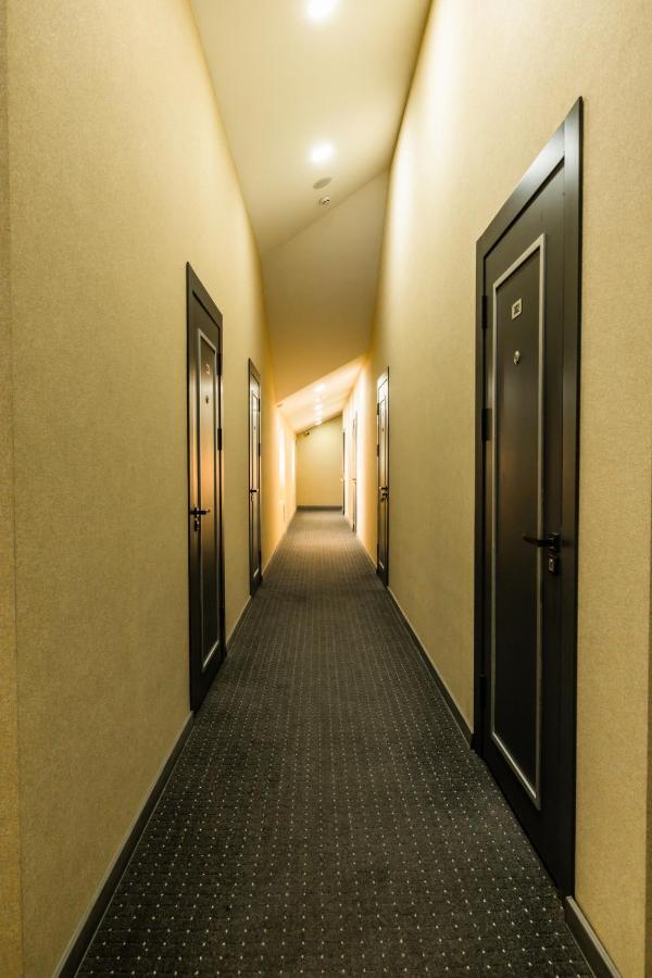 Bobur Hotel Tashkent Ngoại thất bức ảnh