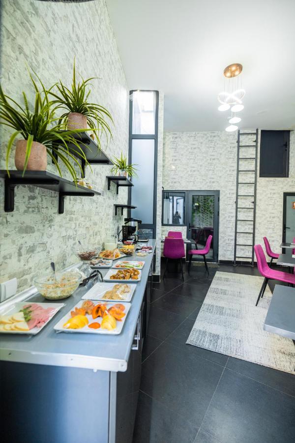 Bobur Hotel Tashkent Ngoại thất bức ảnh