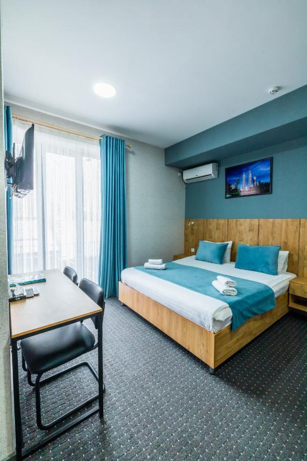 Bobur Hotel Tashkent Ngoại thất bức ảnh