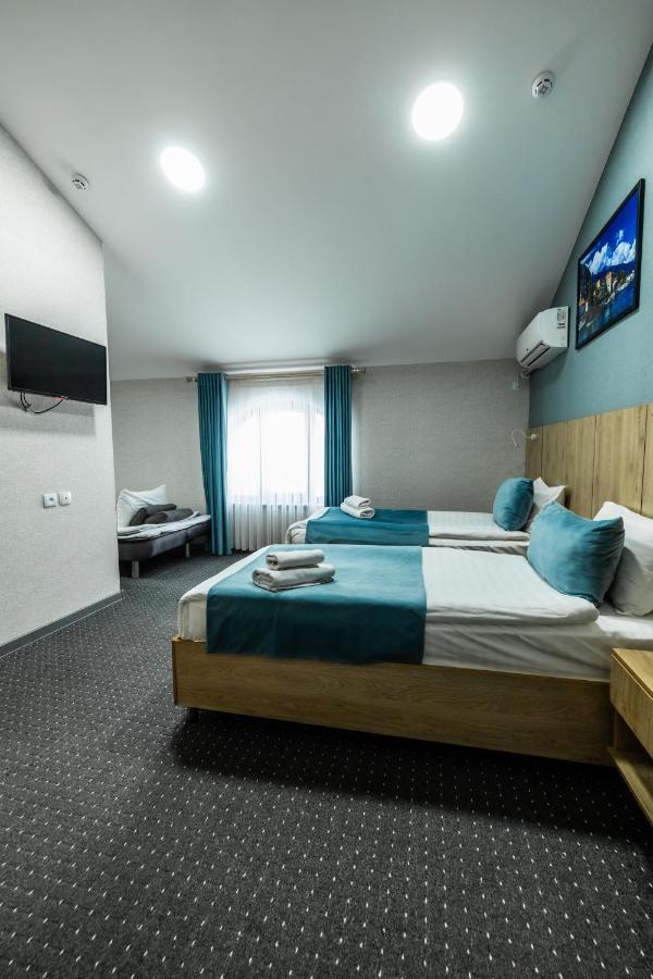 Bobur Hotel Tashkent Ngoại thất bức ảnh